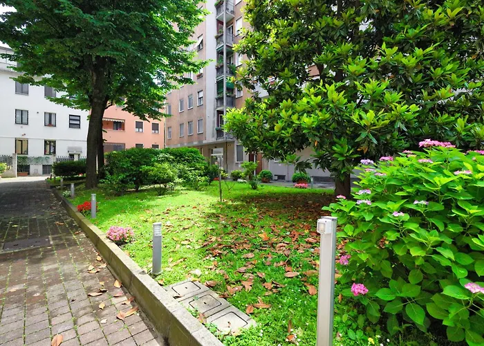 Joivy Delightful 1-bed Flat Near Navigli Canals * Mediolan