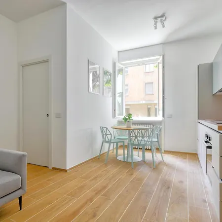 Daire Joivy Delightful 1-bed Flat Near Navigli Canals *